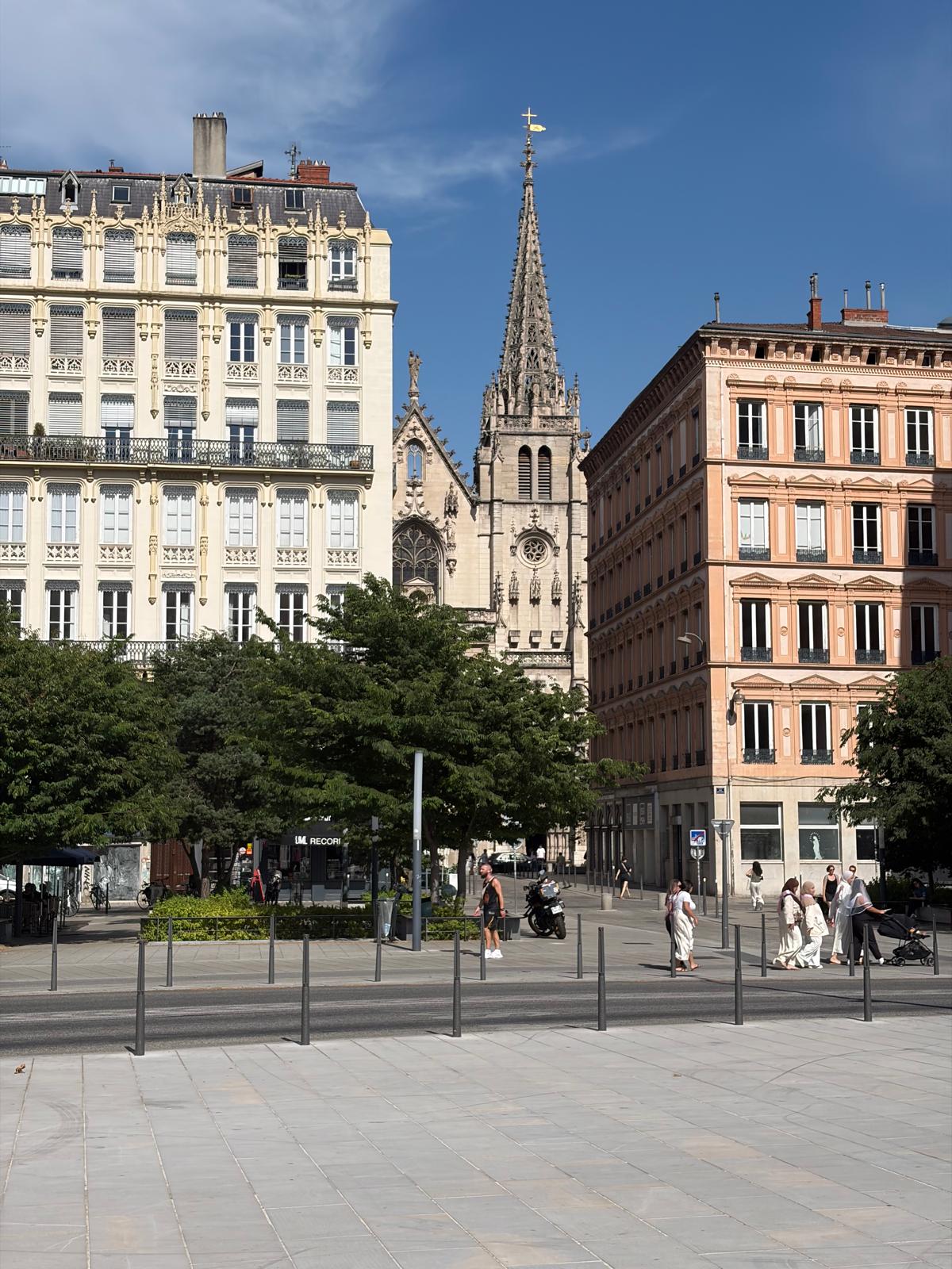 Lyon2